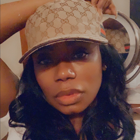 Meet your Posher, Ashley - Picture 1 of 1